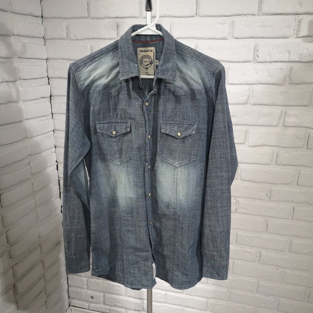 DieSel-Co by Diesel Men's Size Medium Lightweight Snap Front & Cuffs Jean Shirt